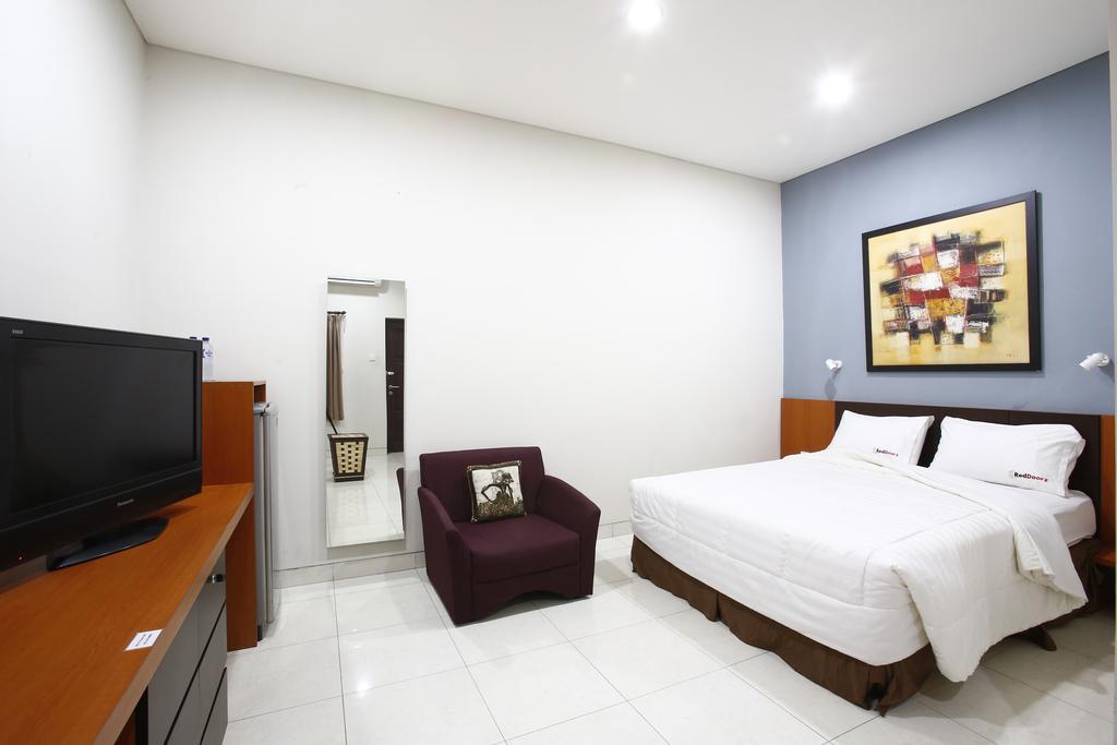 Reddoorz @ Menteng Jacarta Exterior foto