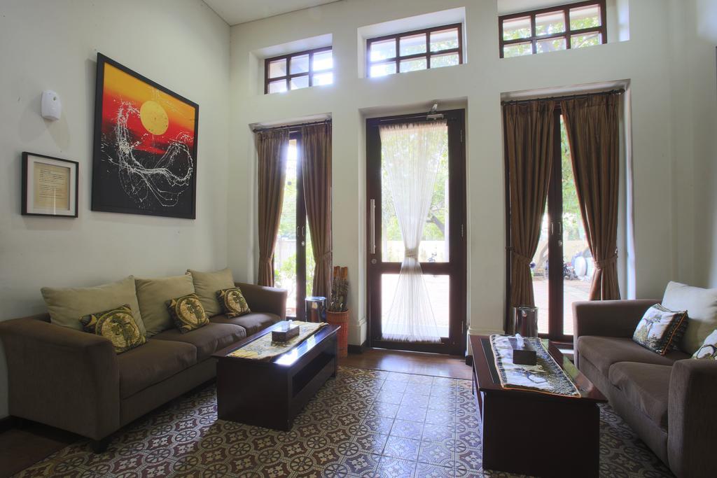 Reddoorz @ Menteng Jacarta Exterior foto
